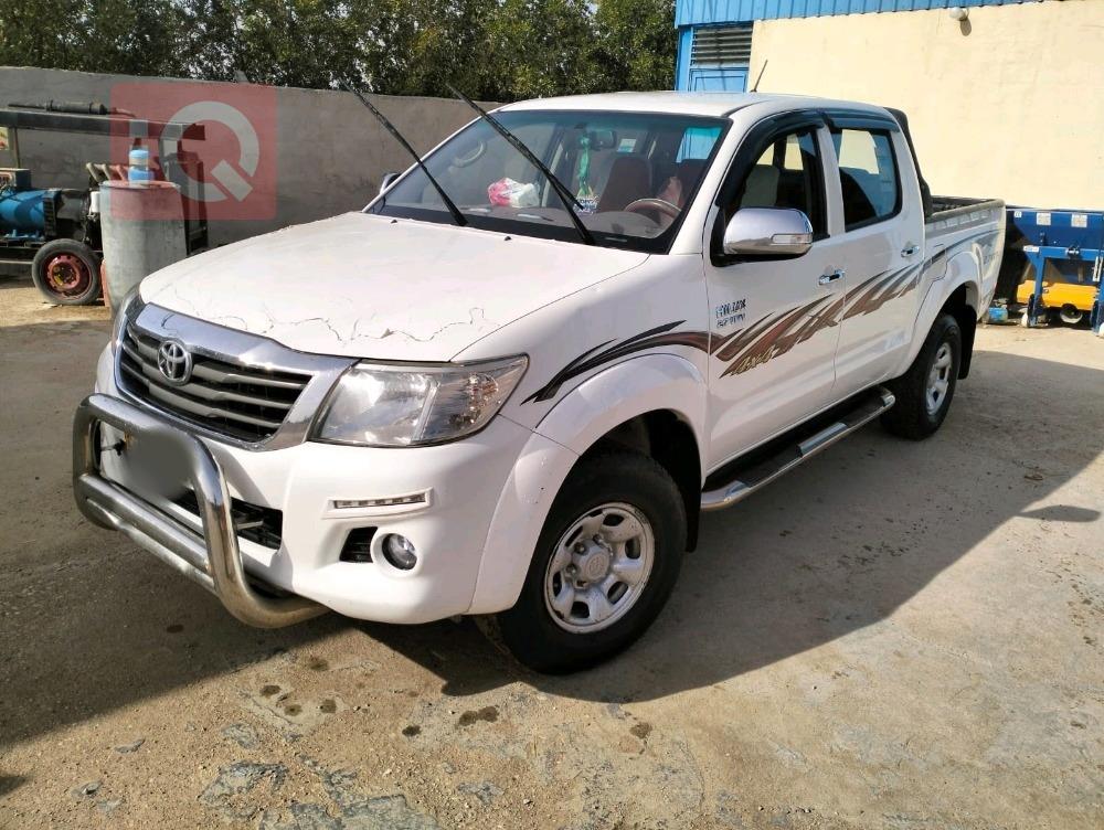 تويوتا هايلوكس